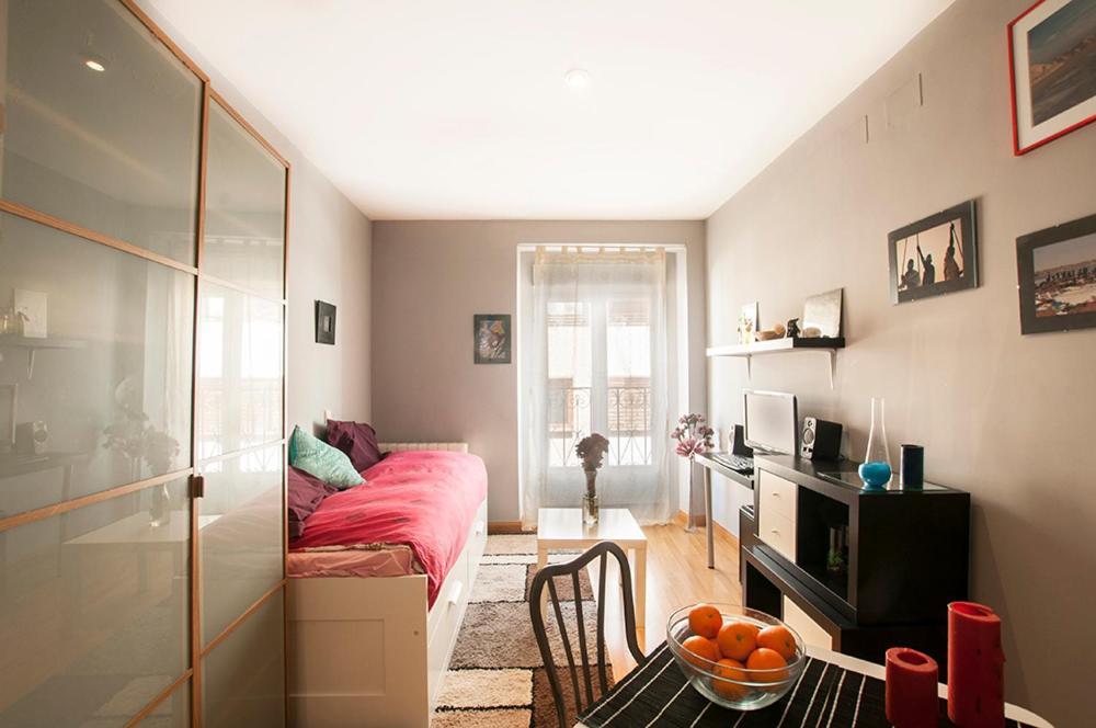 Apartamentos Eloisa Madrid Chambre photo
